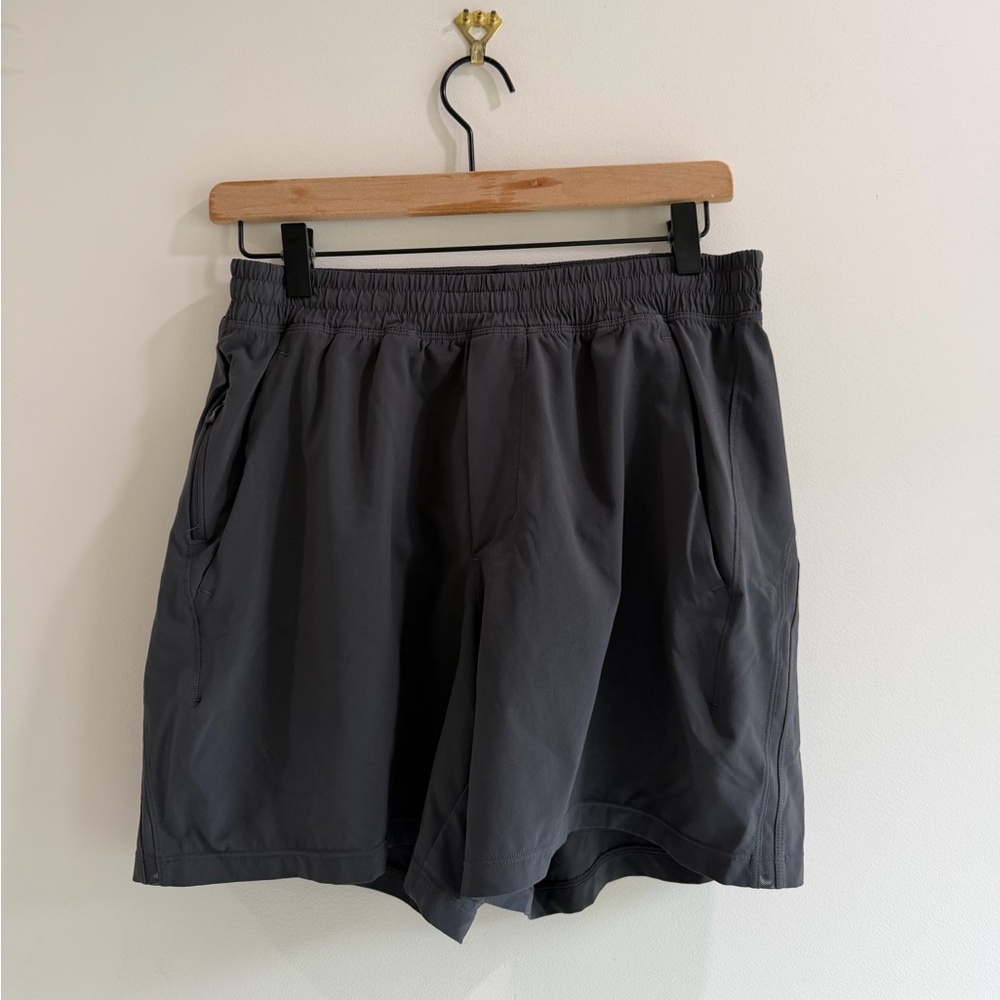 Lululemon Pace Breaker Lined Shorts size M